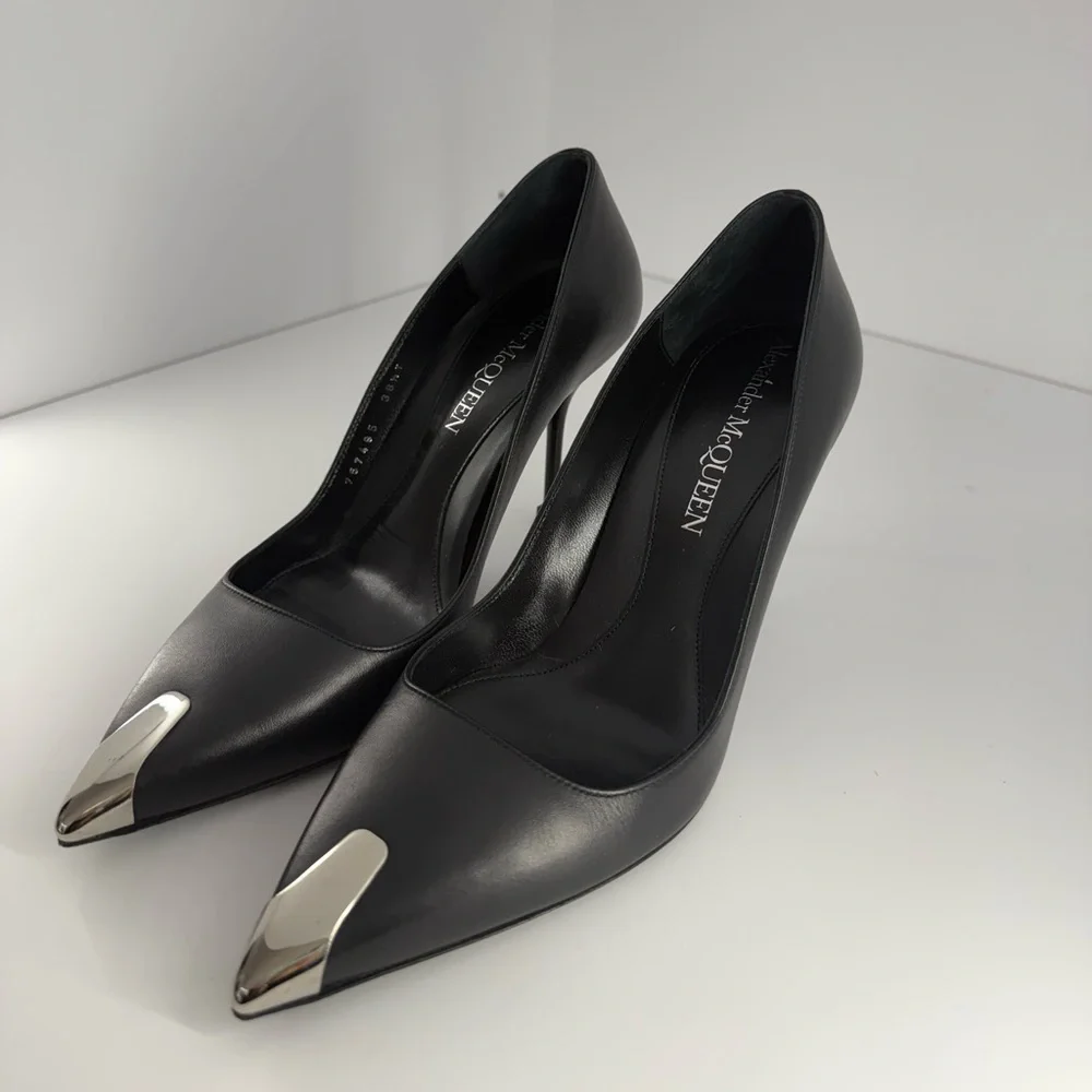 Alexander McQueen Black Heels with Silver Tips - Picture 1 of 4